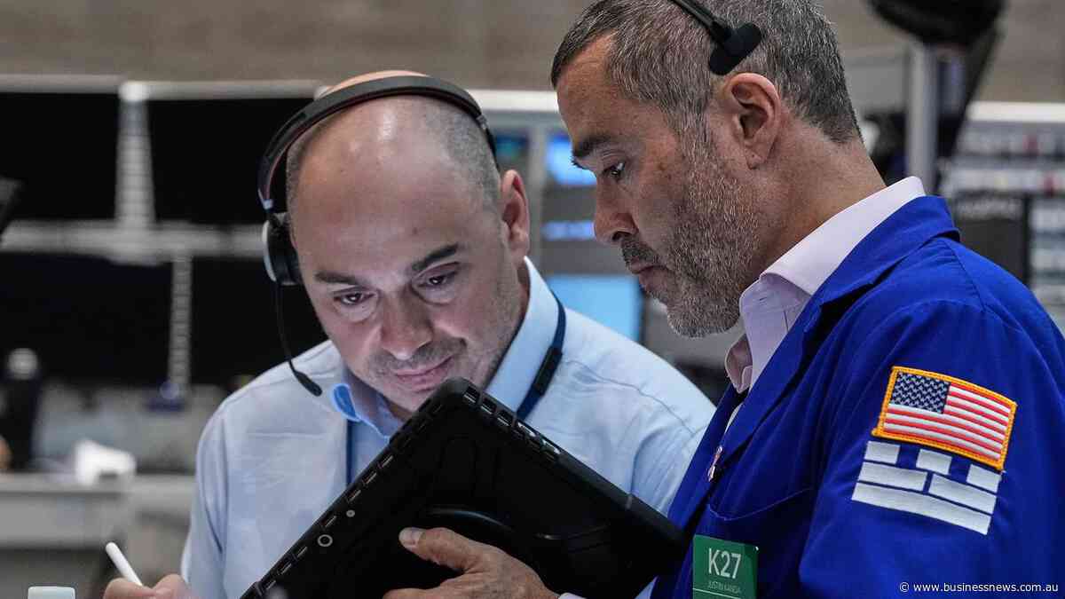 Wall Street closes mixed as tech, chipmakers rebound