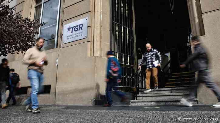 Tesorería ha embargado ya a 1.500 deudores CAE y lanzó advertencia al resto