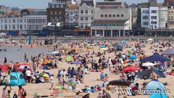 Met Office issues heatwave update as UK set for 30C heat blast on Sunday