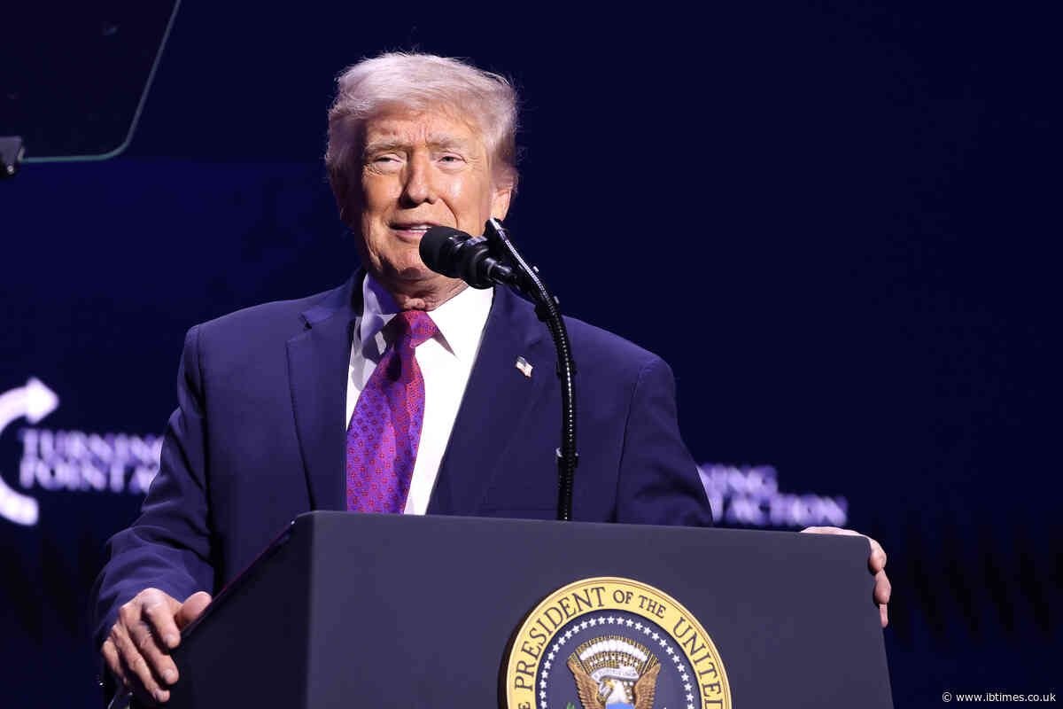 Trump's Face Pulled From Jumbotron Seconds After Madison Square Garden Crowd Erupts in Boos