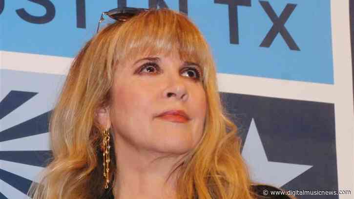 Stevie Nicks Donates $3M to Medical School in Recognition of the Doctor Who Treated Her Voice