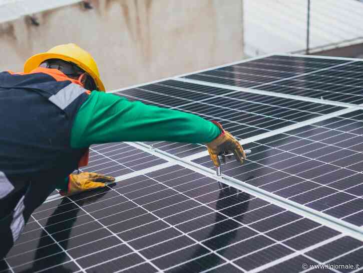 Ristrutturazioni, dal 3 agosto scatta l’obbligo delle rinnovabili: cosa cambia e per chi
