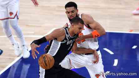 Knicks' Mike Brown on free throw discrepancy in Game 3 loss to Spurs: 'I never thought I'd see that in an NBA Finals game'
