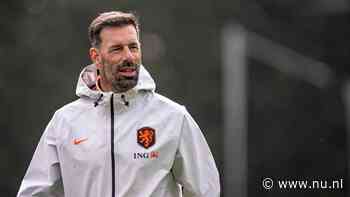 Assistent Van Nistelrooij dagen afwezig bij Oranje omdat hij zijn verjaardag vierde