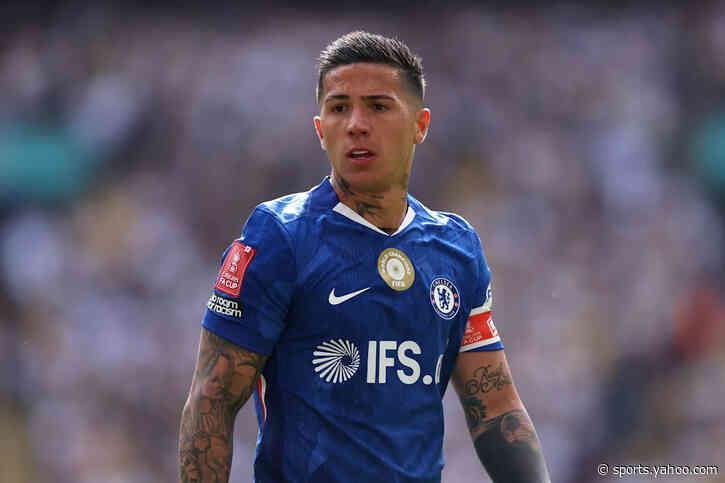 Premier League giants awaiting Real Madrid’s offer for €140 million-rated standout midfielder