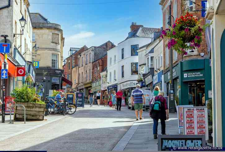 Retail sales rebound as warm weather lifts May spending