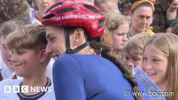 Jill Scott overwhelmed by day one cycling support