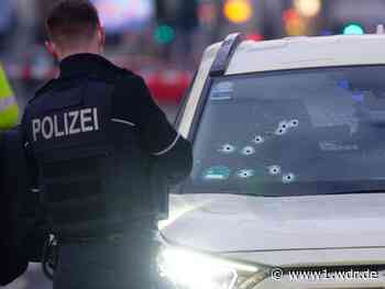 Drei Männer nach Schüssen auf Taxi-Fahrgast angeklagt
