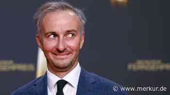 „Ich liebe diese Show!“ Jan Böhmermann bringt seine ungewöhnlichste Sendung zurück