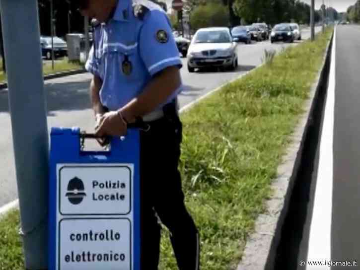 Beccato dall'autovelox a 70 km/h oltre il limite. Ma la multa è nulla: ecco perché