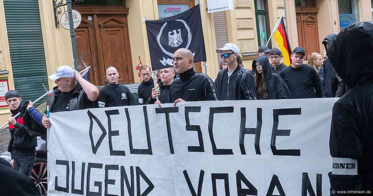 Gewalttaten von Linken und Rechten nehmen zu