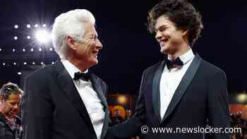 Richard Gere (76) trots op acteerprestaties zoon Homer: ’Ik kan met pensioen’