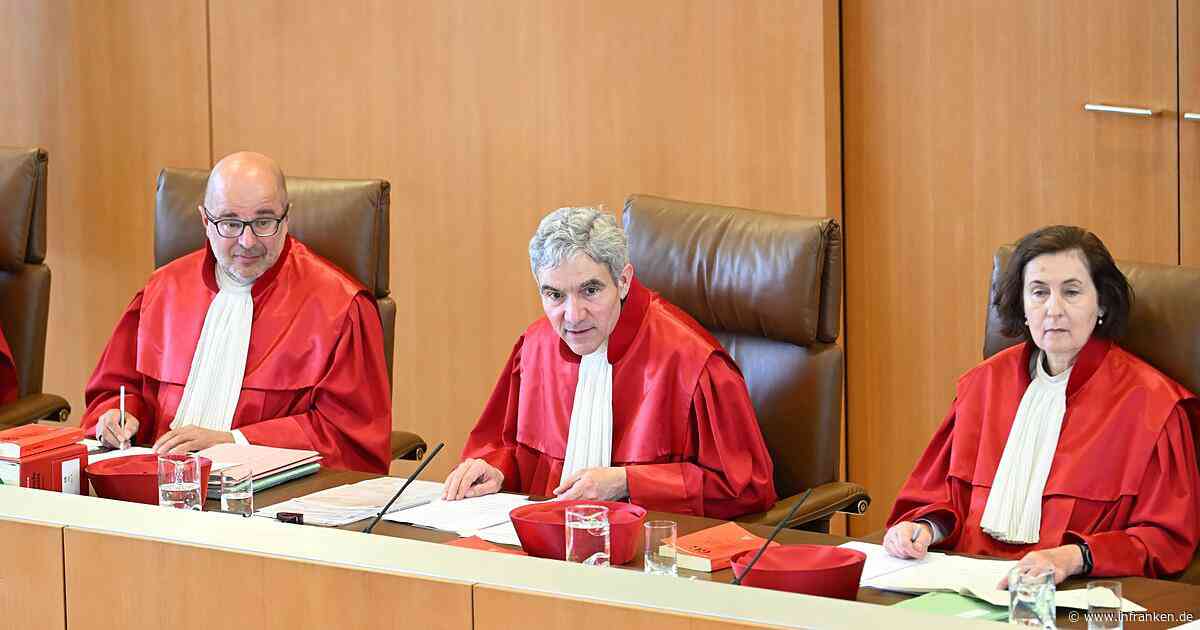 Karlsruhe prüft Sonderkündigungsrecht für TV-Verträge