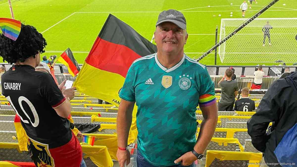 „Bubi“ reist für 10.000 Euro zur WM: „Egal, wo wir spielen: Ich fahre hin“