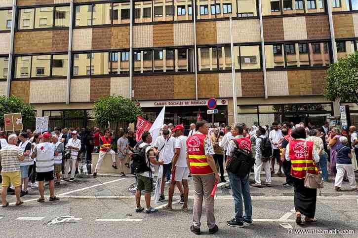 Environ 200 personnes réunies devant les Caisses sociales de Monaco ce mardi pour soutenir une délégation syndicale engagée dans des discussions sur le système de retraite