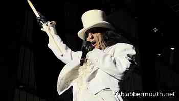 ALICE COOPER Thanks Arizona Man Who Found His Credit Card At Gas Station