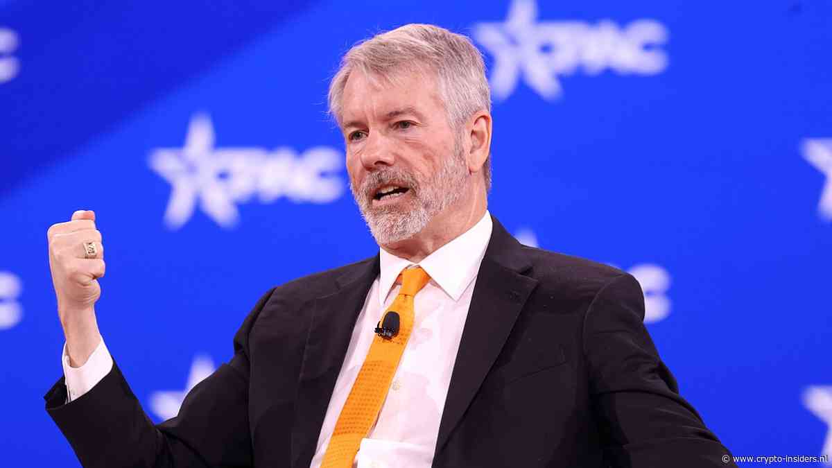 Saylor geeft AI de schuld van Bitcoin crash: ‘Complete onzin,’ zegt fonds