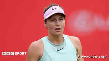 Champion Maria asks for respect after Queen's snub