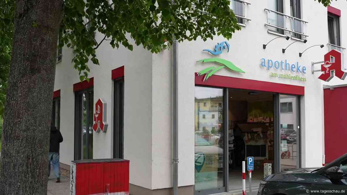 Erste psychologische Hilfe für Jugendliche in der Apotheke