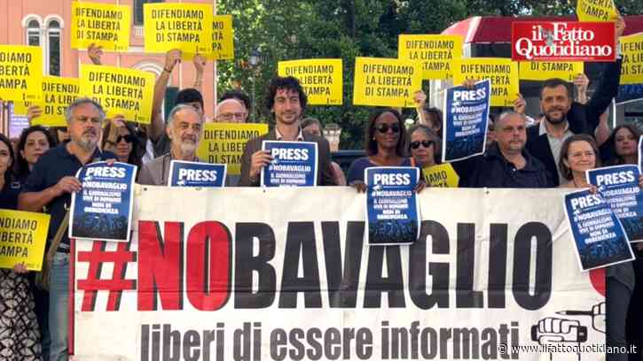 “Difendiamo la libertà di stampa, il rischio è l’autocensura”: a Roma il presidio per Nunziati, licenziato dopo una domanda su Israele