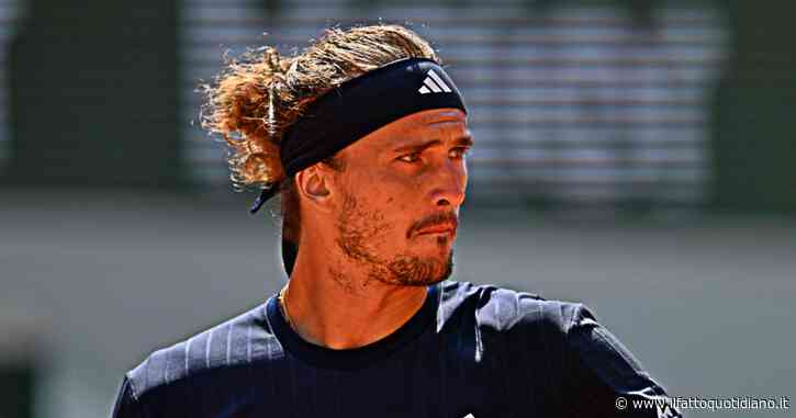 Zverev blocca l’intervista a “L’Équipe” dopo le domande sulle accuse di violenza delle ex: “Fermiamoci qui”. Il giornale gli nega la prima pagina