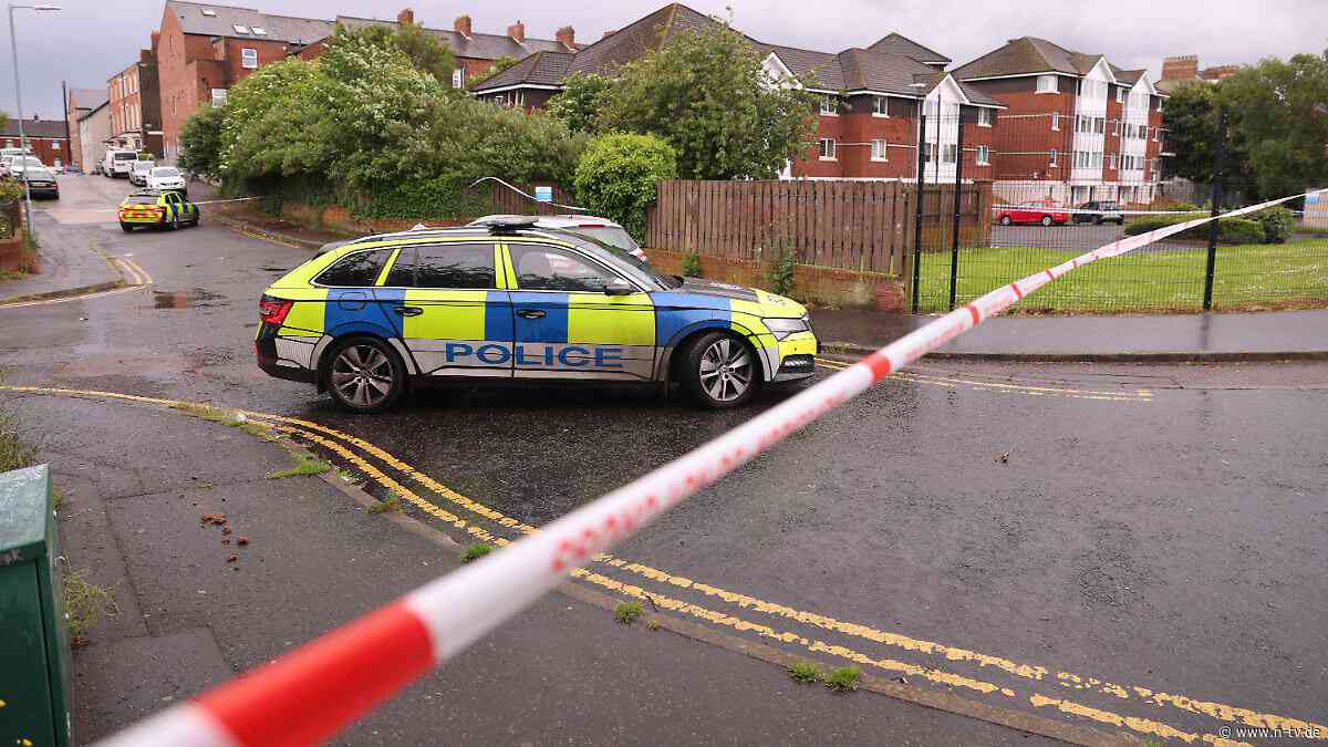 Blutige Szenen auf Video: Brutale Messerattacke in Belfast entfacht neue Proteste