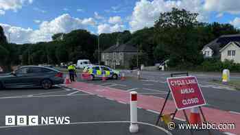 Cordon removed after 'bomb-shaped object' found