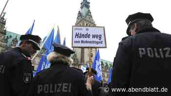 Lehrer, Polizisten, Richter: Warum Beamte in Hamburg jetzt mehr Geld bekommen