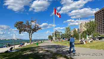 It could feel like 40 C in Windsor starting Wednesday, Environment Canada warns