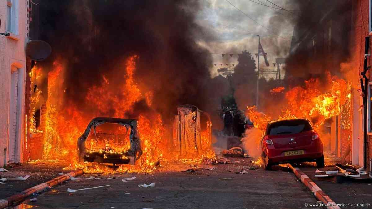 Belfast: Heftige Ausschreitungen nach Empörung über Messerattacke