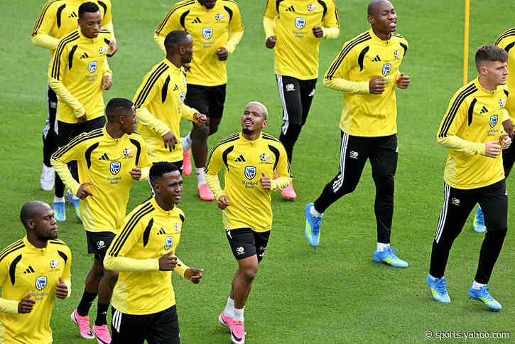 🏆 Not long now! South Africa already in Mexico City for opener