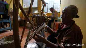 Ecuadorian artisans working to preserve craft of weaving horsehair strainers