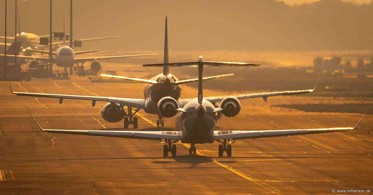 Bund will Luftfahrt stärken - Industrie fordert Entlastungen