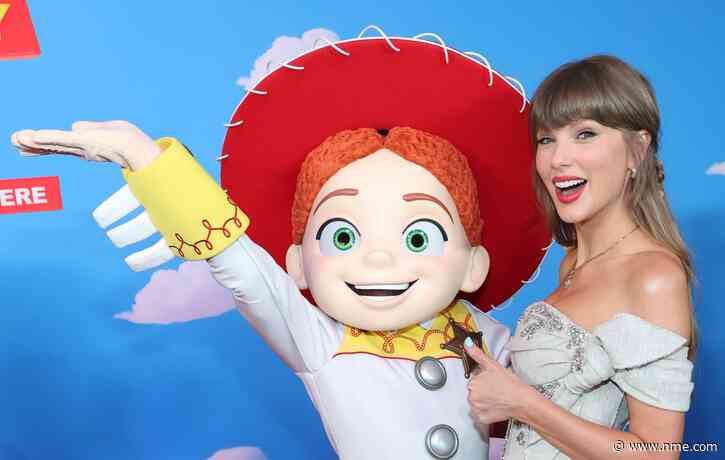 Watch Taylor Swift and Randy Newman perform duet of ‘You’ve Got a Friend in Me’ at ‘Toy Story 5’ premiere