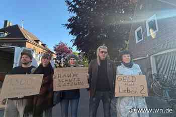 Letzter Protest vor Baumfällung am Rostockweg