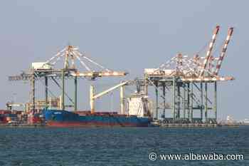 UKMTO: Boat of 6 armed men and cargo ship exchange fire near Yemen