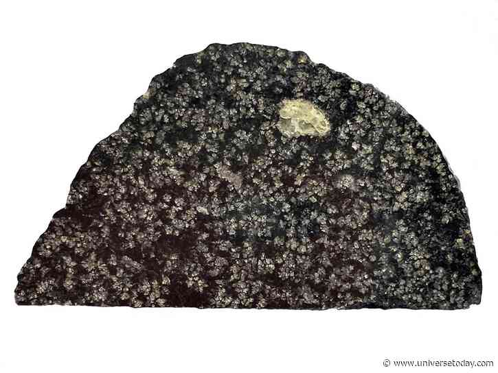 A Rare Meteorite Just Revealed a Lost, Mars-Sized Planet from the Dawn of the Solar System