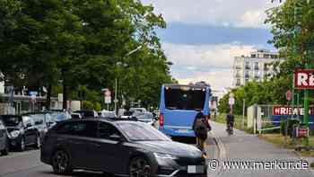 Student fordert Radweg auf Untermenzinger Straße in Moosach