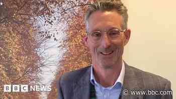 Council chief steps down after six month absence