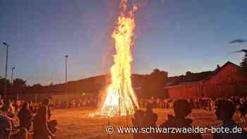 Sonnenwendfeier in Simmozheim: Brandwache und Löschzug – So wird das große Feuer überwacht
