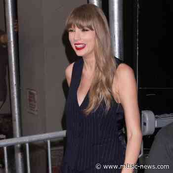 Taylor Swift and Randy Newman perform special duet at Toy Story 5 premiere