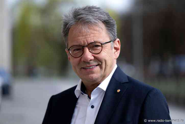 Karmasin bleibt Landkreistagspräsident