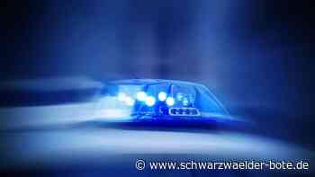 Polizei sucht Zeugen: Überfall auf Tankstelle in Calw – Täter flüchtet