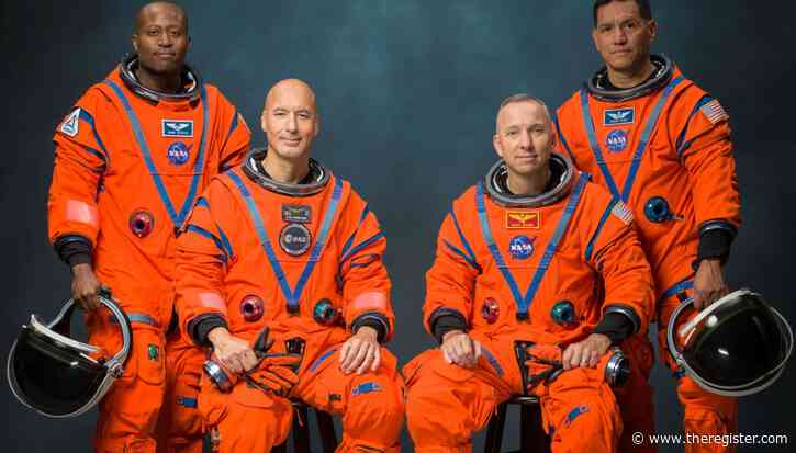 NASA names crew for Artemis III lunar lander rehearsal