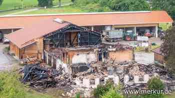 Zisthof in Gmund niedergebrannt: Kuchenverkauf soll Familie helfen