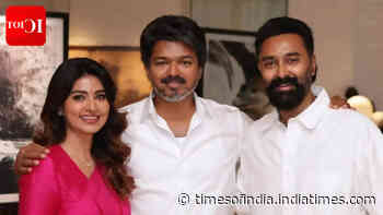 Sneha and Prasanna meet Chief Minister Vijay