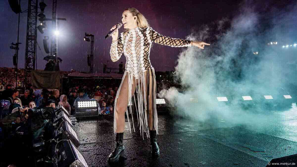 Zitterpartie vor Mega-Konzert von Schlager-Queen Helene Fischer – Wetterdienst warnt vor Gewitter