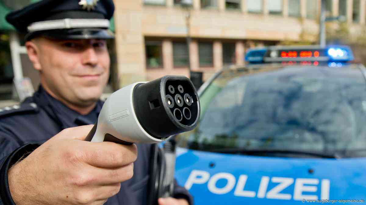 Kostenfreies Laden gestoppt: Das steckt hinter dem E-Auto-Streit bei der Neu-Ulmer Polizei