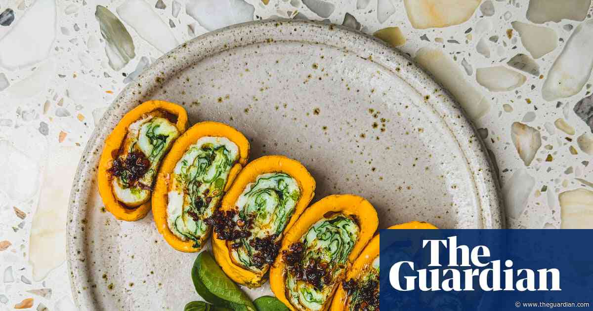 How to turn leftover dressed salad into an Asian lettuce omelette - recipe | Waste not