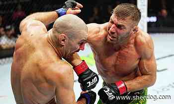 Dricus du Plessis says next fight contract ‘signed and sealed,’ accuses foe of delaying